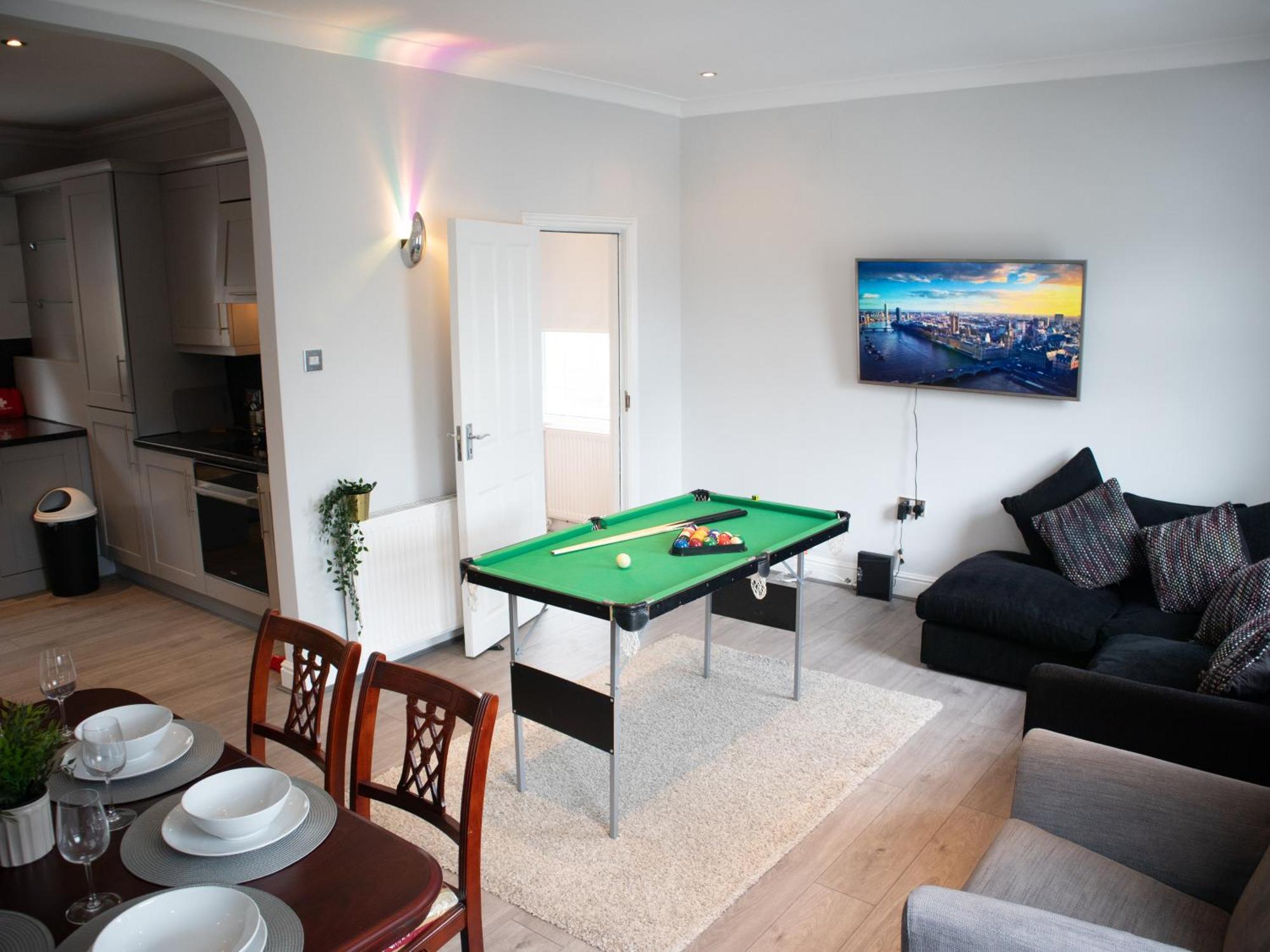 크로이던 Bright Private Terrace - Free Private Parking - Tv - Wifi - Netflix 아파트 외부 사진