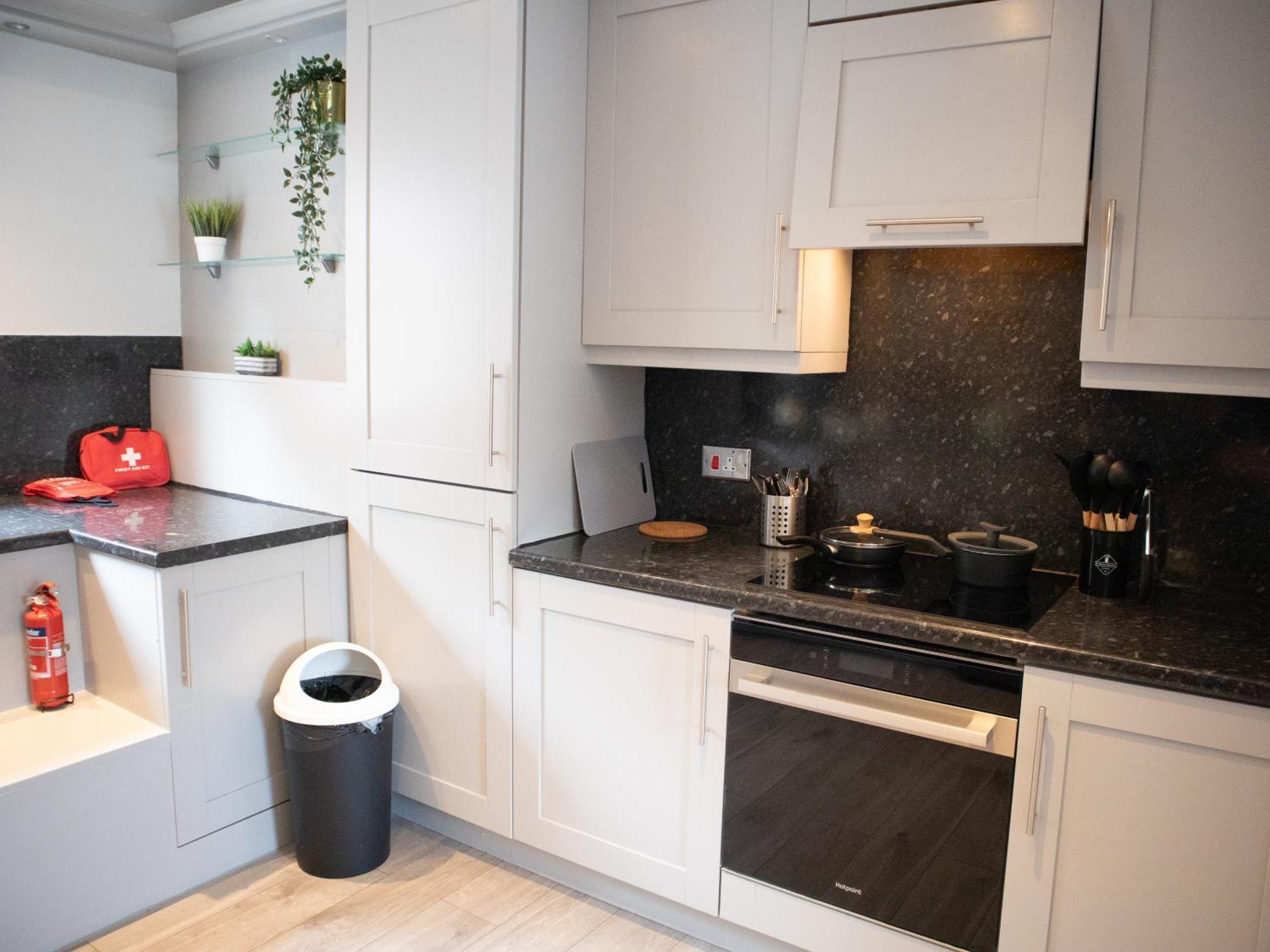 크로이던 Bright Private Terrace - Free Private Parking - Tv - Wifi - Netflix 아파트 외부 사진